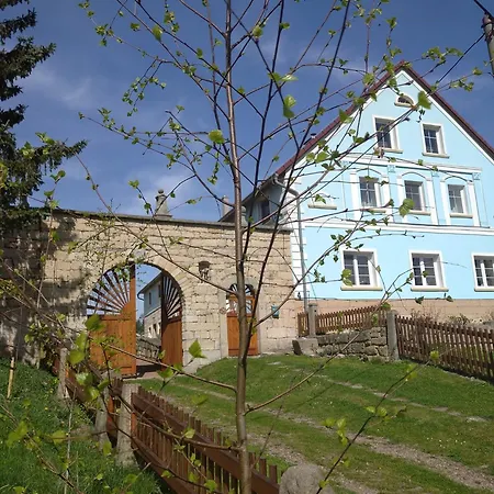 Statek Bily Dvur * Machov
